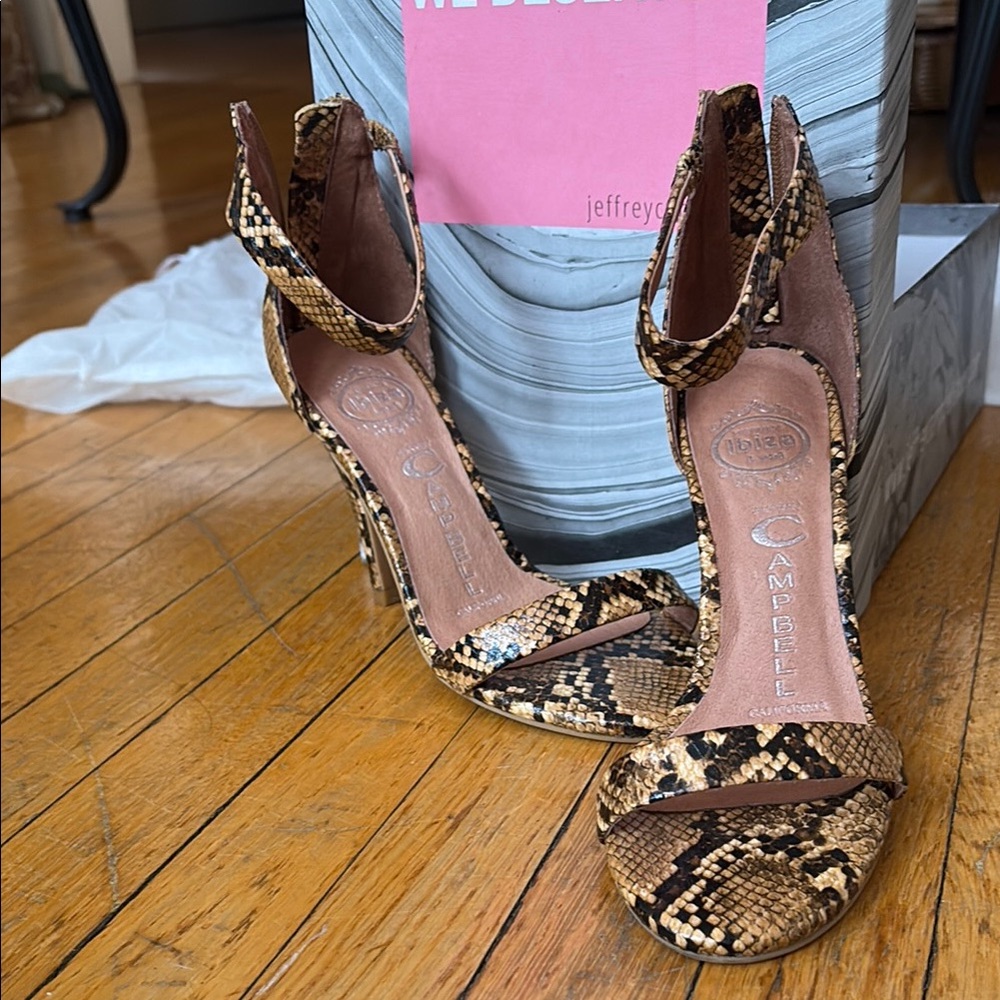 Women's Snakeskin Sandals - Brown